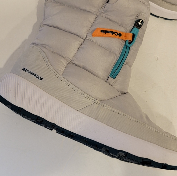 Columbia Women's Paninaro Omni-Heat Pull on Snow Boot . Size 8 - Picture 5 of 11